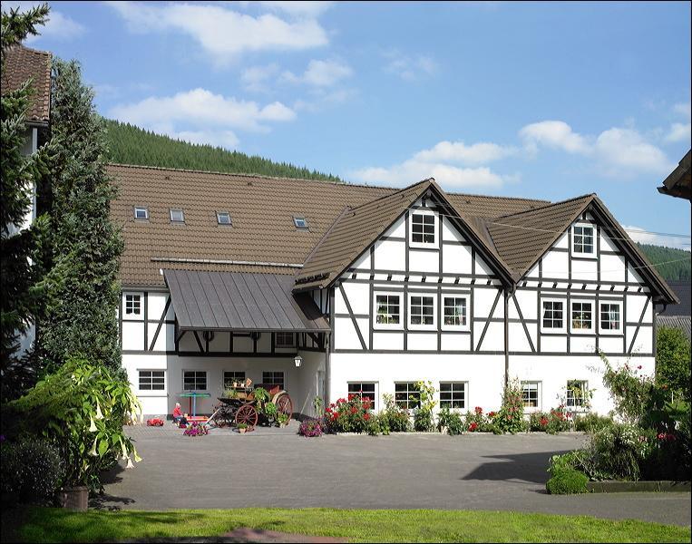 Hotel Klaukenhof Lennestadt Ngoại thất bức ảnh